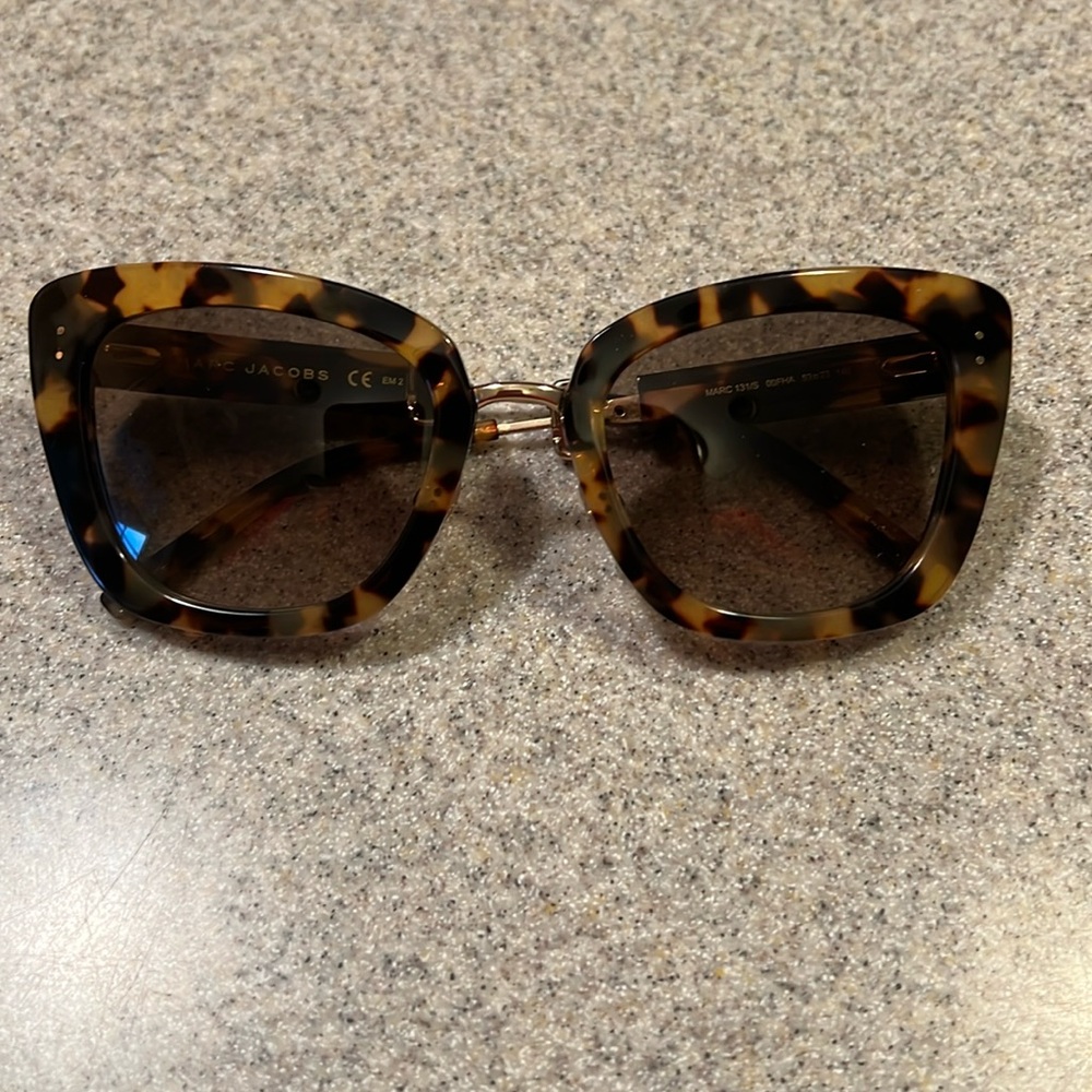 Marc Jacobs sunglasses